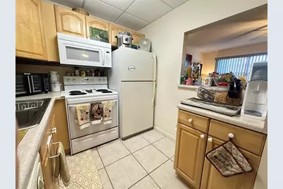 211  Ventnor M, Unit #211, Deerfield Beach, FL 33442 - Photo 9