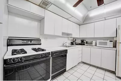 3140 S Ocean Dr, Unit #2206, Hallandale Beach, FL 33009 - Photo 27