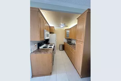4032  Cambridge B, Unit #4032, Deerfield Beach, FL 33442 - Photo 9