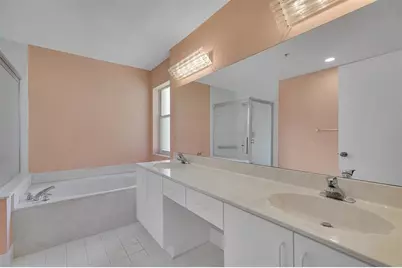 5876  Regal Glen Dr, Unit #201, Boynton Beach, FL 33437 - Photo 31