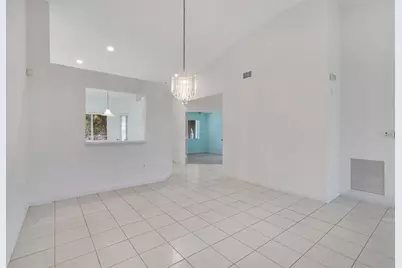 5876  Regal Glen Dr, Unit #201, Boynton Beach, FL 33437 - Photo 15