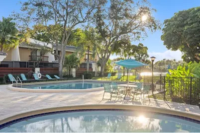 3012  Willow Ln, Hollywood, FL 33021 - Photo 35