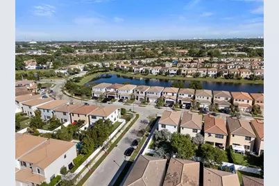 631 NE 191st Ter, Miami, FL 33179 - Photo 19