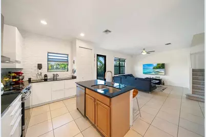 631 NE 191st Ter, Miami, FL 33179 - Photo 3