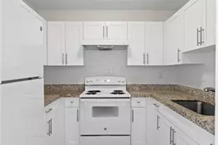 493 NW 43rd St, Fort Lauderdale, FL 33309 - Photo 5