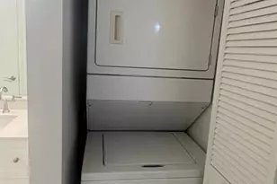 1050 Crystal Way, Delray Beach, FL 33444 - Photo 11