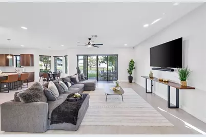 10705  Aqua Ct, Parkland, FL 33076 - Photo 5