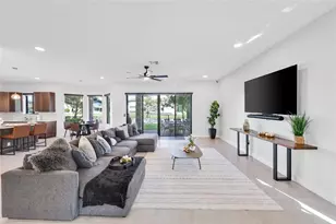 10705 Aqua Ct, Parkland, FL 33076 - Photo 5