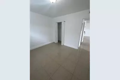 110 SE 2nd St, Unit #201, Hallandale Beach, FL 33009 - Photo 11