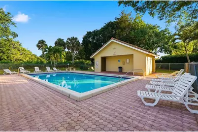 8412  Shadow Ct, Unit #8412, Coral Springs, FL 33071 - Photo 43