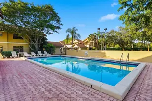 8412 Shadow Ct, Coral Springs, FL 33071 - Photo 45