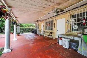 641 NE 140th St, North Miami, FL 33161 - Photo 19