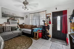 641 NE 140th St, North Miami, FL 33161 - Photo 27