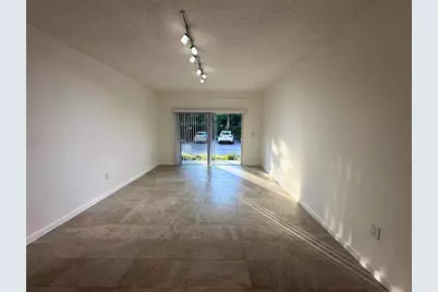 50 SW 3rd Ave, Unit #110, Boca Raton, FL 33432 - Photo 7