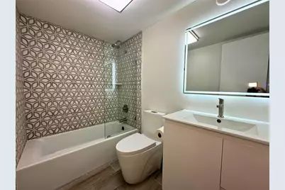 50 SW 3rd Ave, Unit #110, Boca Raton, FL 33432 - Photo 17