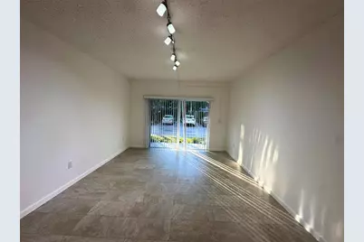 50 SW 3rd Ave, Unit #110, Boca Raton, FL 33432 - Photo 13