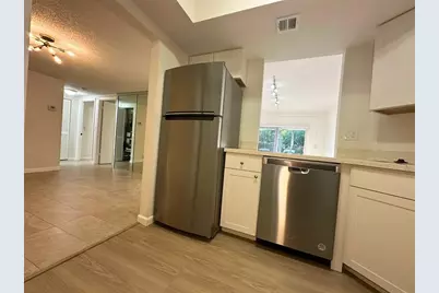 50 SW 3rd Ave, Unit #110, Boca Raton, FL 33432 - Photo 9