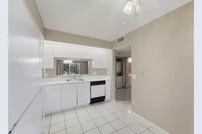 1301 SW 142nd Ave, Unit #308H, Pembroke Pines, FL 33027 - Photo 9