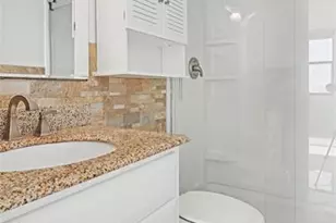 801 N Ocean Blvd, Pompano Beach, FL 33062 - Photo 13