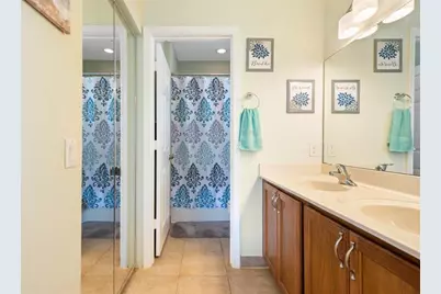 3067  Laurel Ridge Cir, Riviera Beach, FL 33404 - Photo 19