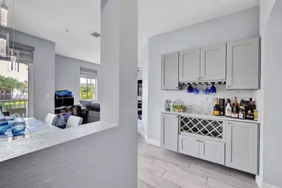 150  Jacaranda Country Club Dr, Unit #200, Plantation, FL 33324 - Photo 13