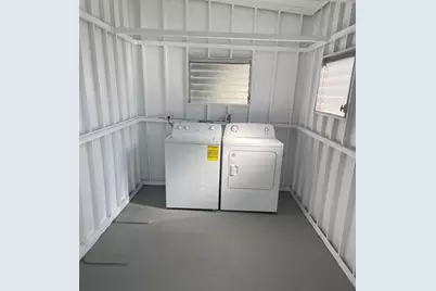 2010 SW 84th Ave, Davie, FL 33324 - Photo 23