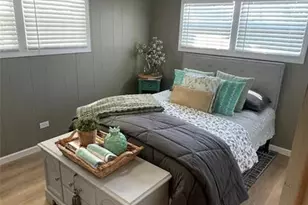 2010 SW 84th Ave, Davie, FL 33324 - Photo 17