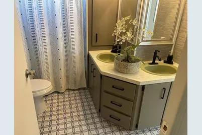 2010 SW 84th Ave, Davie, FL 33324 - Photo 21