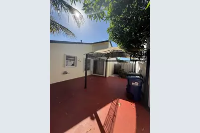 19783 NW 64th Pl, Hialeah, FL 33015 - Photo 17