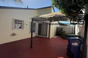 19783 NW 64th Pl, Hialeah, FL 33015 - Photo 17