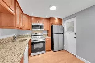 6661 NW 2nd Ave, Boca Raton, FL 33487 - Photo 5