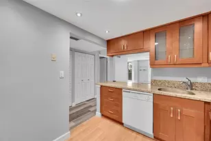 6661 NW 2nd Ave, Boca Raton, FL 33487 - Photo 7