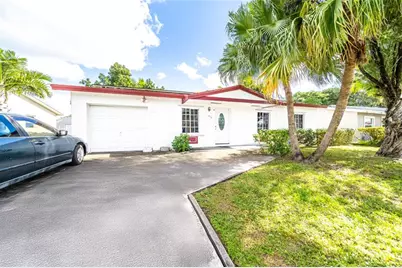 419 SW 80th Ave, Pompano Beach, FL 33068 - Photo 1