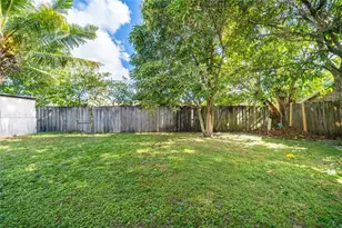 419 SW 80th Ave, Pompano Beach, FL 33068 - Photo 29