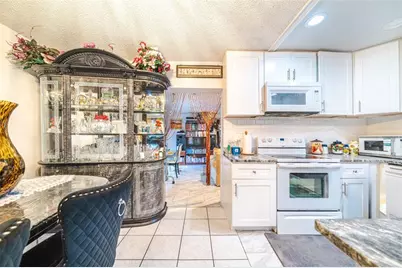 419 SW 80th Ave, Pompano Beach, FL 33068 - Photo 11