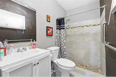 11411 NW 38th Pl, Sunrise, FL 33323 - Photo 11