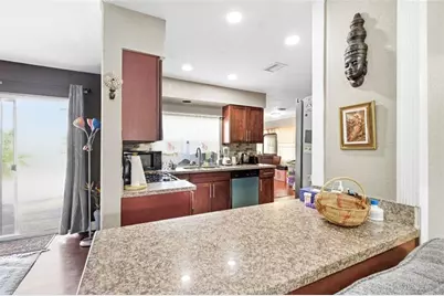 11411 NW 38th Pl, Sunrise, FL 33323 - Photo 13