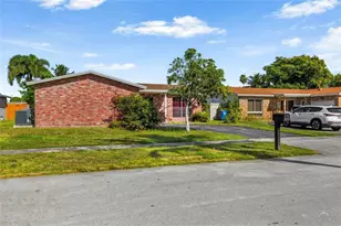 11411 NW 38th Pl, Sunrise, FL 33323 - Photo 7