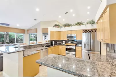 12055  Classic, Coral Springs, FL 33071 - Photo 15