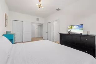 4226 N Dixie Hwy, Oakland Park, FL 33334 - Photo 19