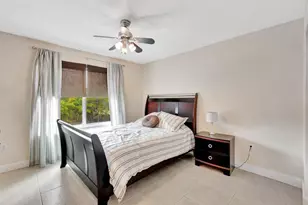 923 Villa Cir, Boynton Beach, FL 33435 - Photo 35