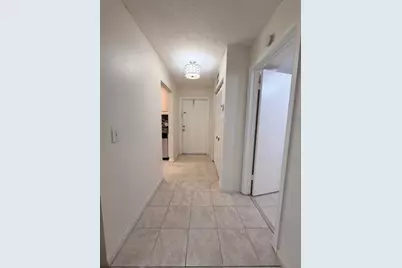 9949  Sandalfoot Blvd, Unit #542, Boca Raton, FL 33428 - Photo 3