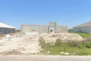 305 Song Ct, Banyan Village, FL 33935 - Photo 7