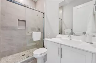 12043 N Baypoint Cir, Parkland, FL 33076 - Photo 23