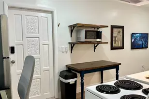 1145 NE 17th Terrace, Fort Lauderdale, FL 33304 - Photo 7