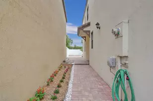 4875 NW 55th Pl, Tamarac, FL 33319 - Photo 5