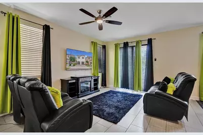 4875 NW 55th Pl, Tamarac, FL 33319 - Photo 11