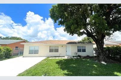 310 SW 79th Way, North Lauderdale, FL 33068 - Photo 5