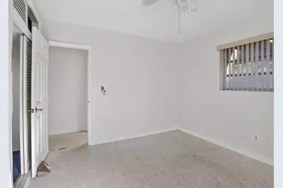 121 NW 77th Way, Pembroke Pines, FL 33024 - Photo 27