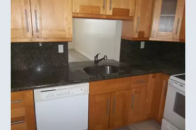 1893 S Ocean Dr, Unit #910, Hallandale Beach, FL 33009 - Photo 3